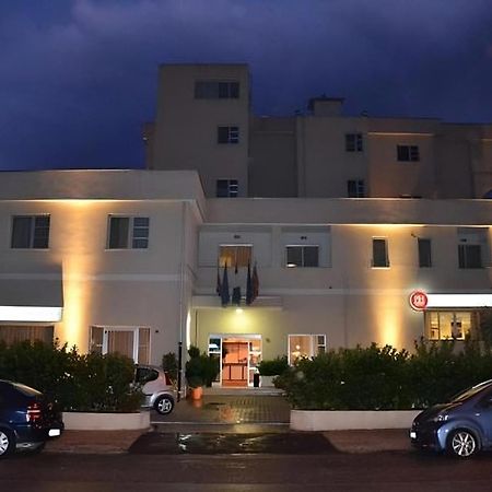 Hotel Palace Gioia Tauro Eksteriør bilde
