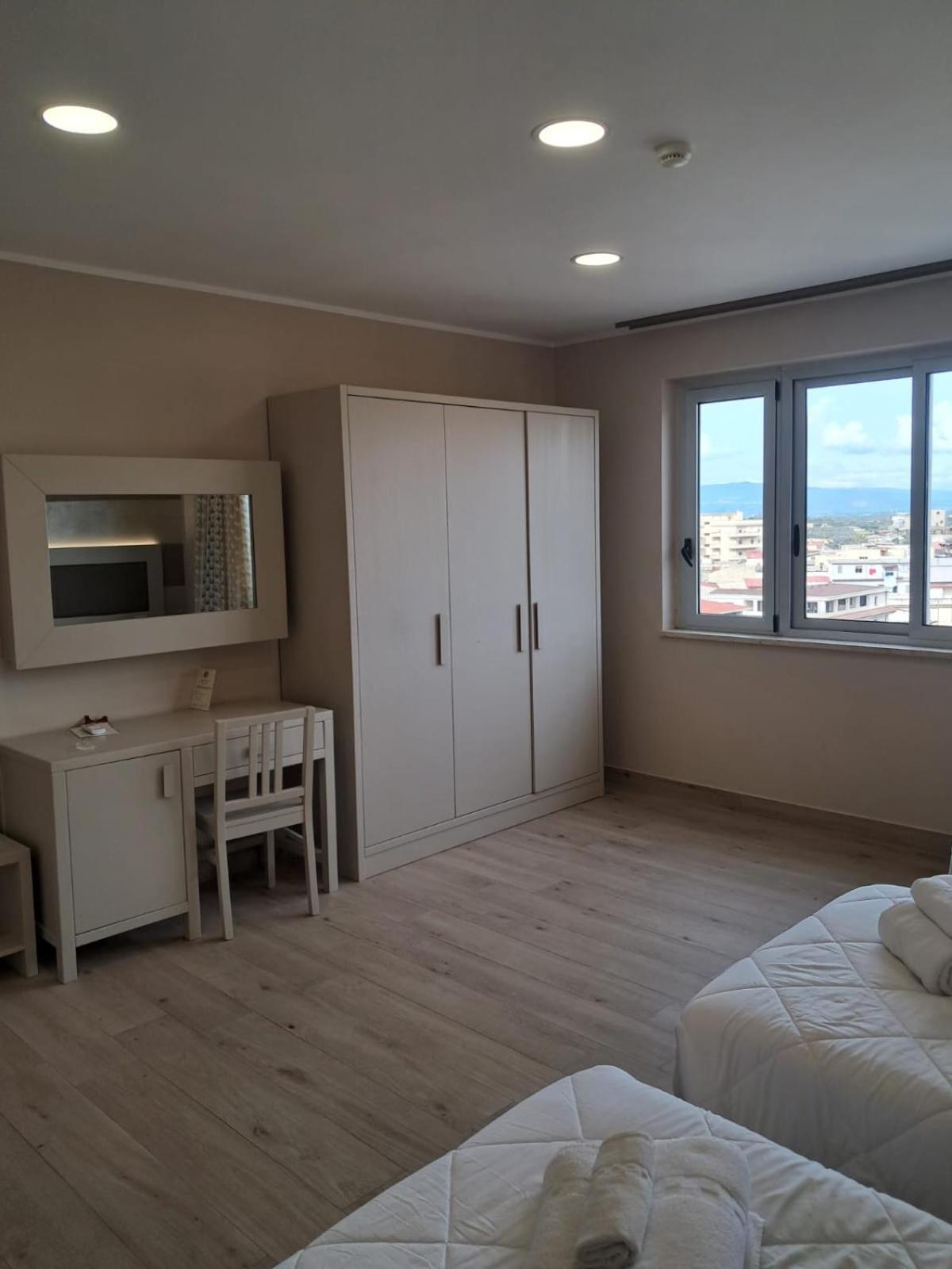 Hotel Palace Gioia Tauro Eksteriør bilde