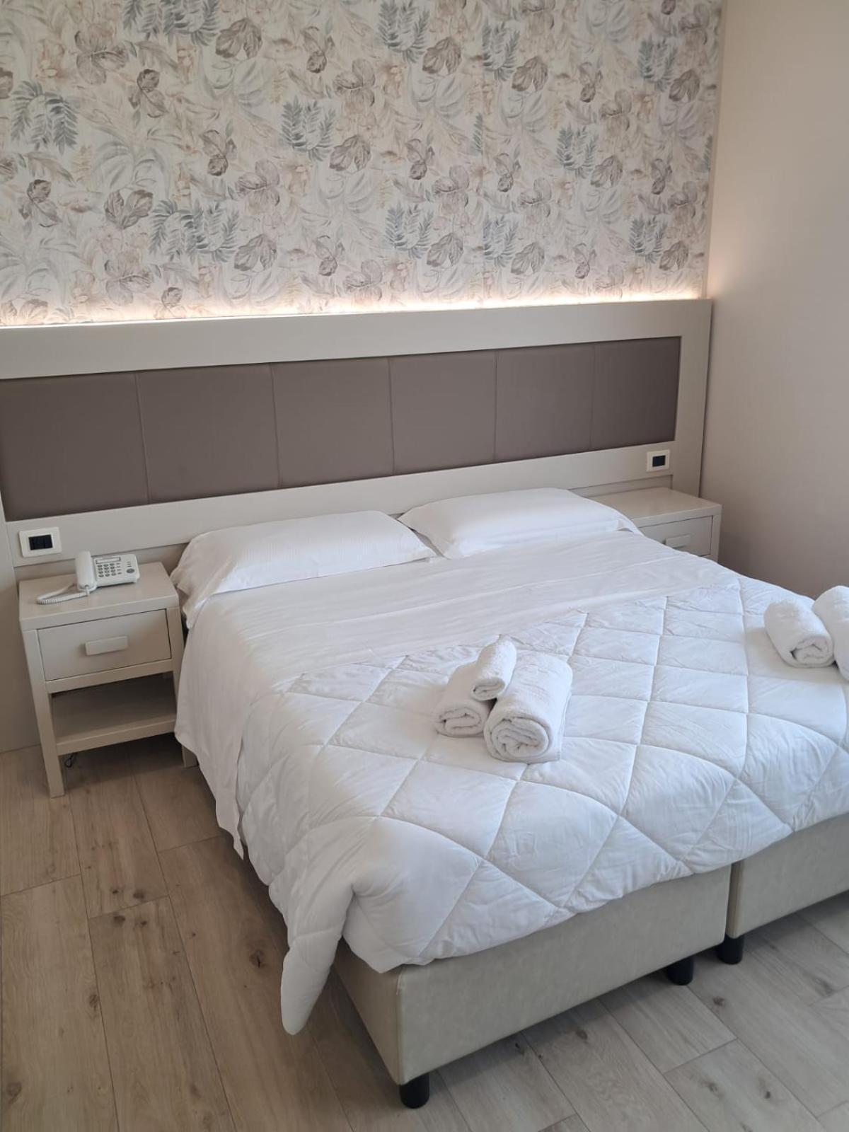 Hotel Palace Gioia Tauro Eksteriør bilde
