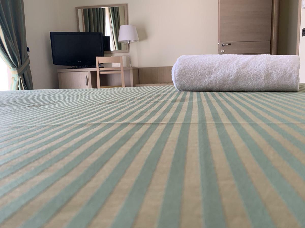 Hotel Palace Gioia Tauro Eksteriør bilde